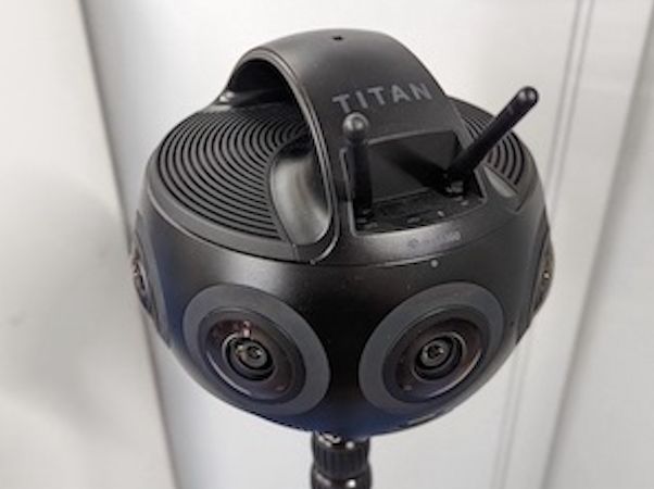 Insta360 Titan